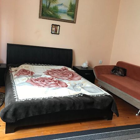 Guest House In Drachino 스발랴바 외부 사진