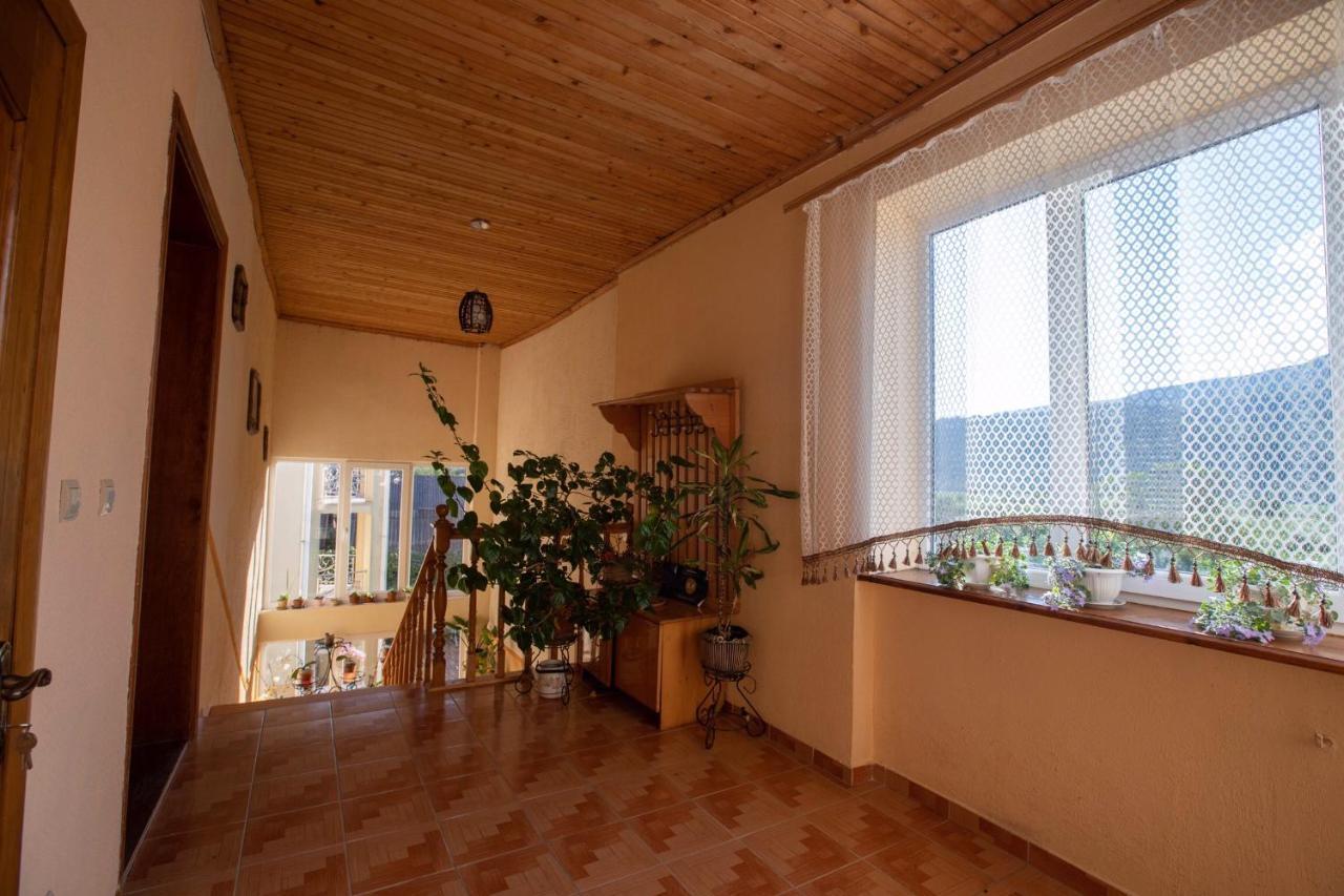Guest House In Drachino 스발랴바 외부 사진