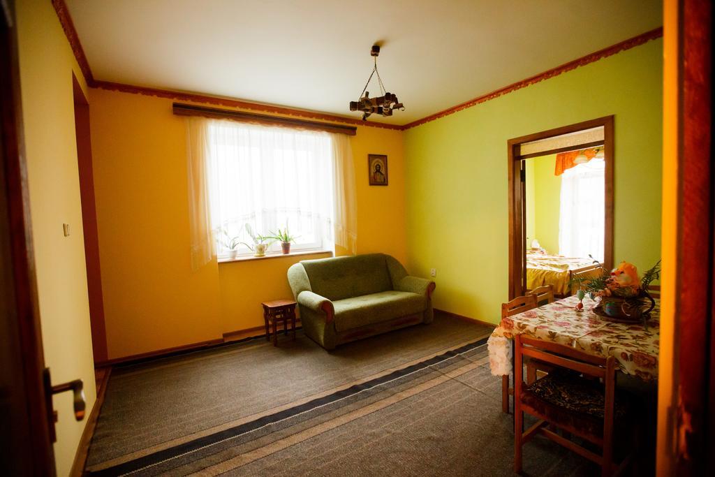 Guest House In Drachino 스발랴바 외부 사진